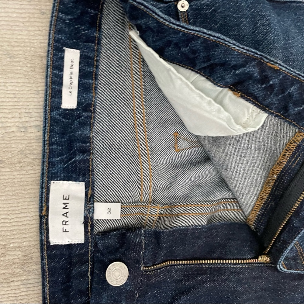 Frame Jeans - Picture 2 of 2